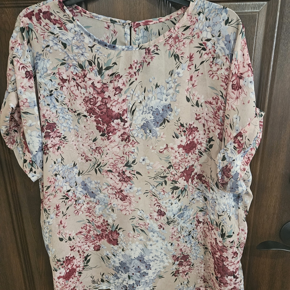 Floral Blouse in Red and Blue